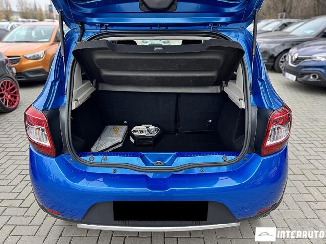 Dacia Sandero Stepway 33 interauto-car