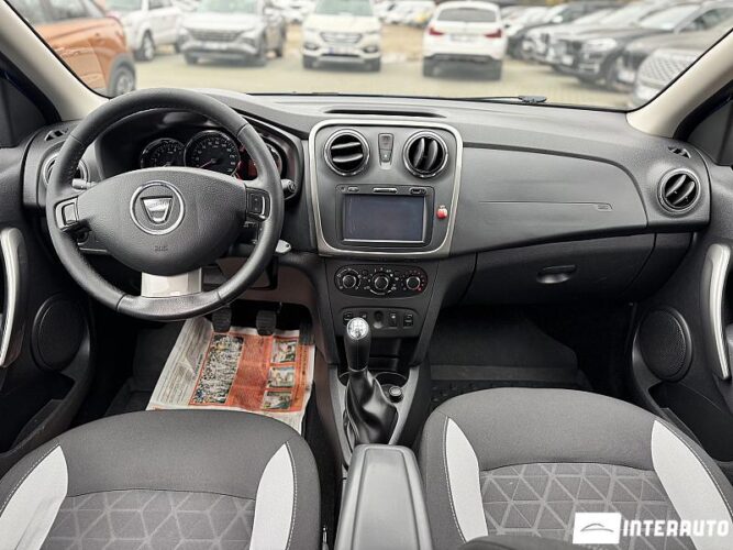 Dacia Sandero Stepway 42 interauto-car