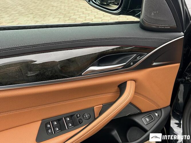 BMW 530e 40 interauto-car
