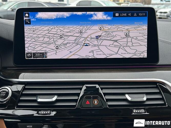 BMW 530e 47 interauto-car