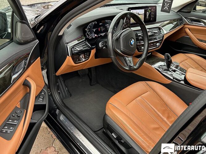 BMW 530e 38 interauto-car