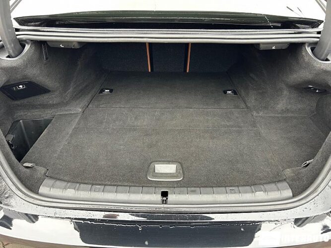 BMW 530e 54 interauto-car