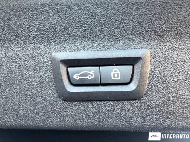 BMW X4 3.0i 55 interauto-car