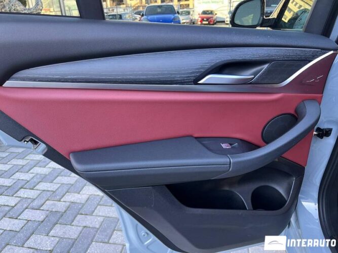 BMW X4 3.0i 52 interauto-car