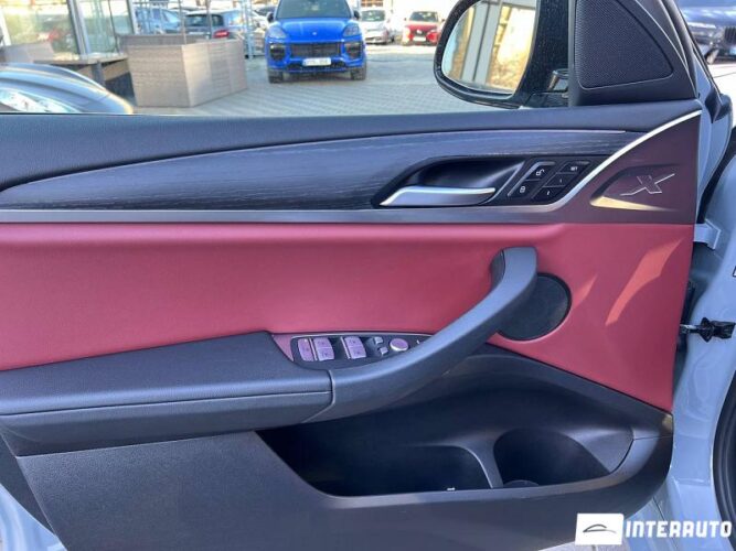 BMW X4 3.0i 39 interauto-car
