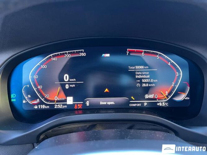 BMW X4 3.0i 43 interauto-car