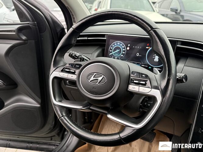 Hyundai Tucson 37 interauto-car