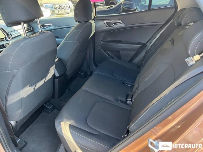 Kia Sportage 44 interauto-car