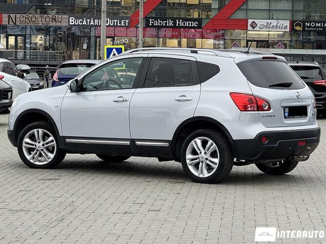 Nissan Qashqai 34 interauto-car