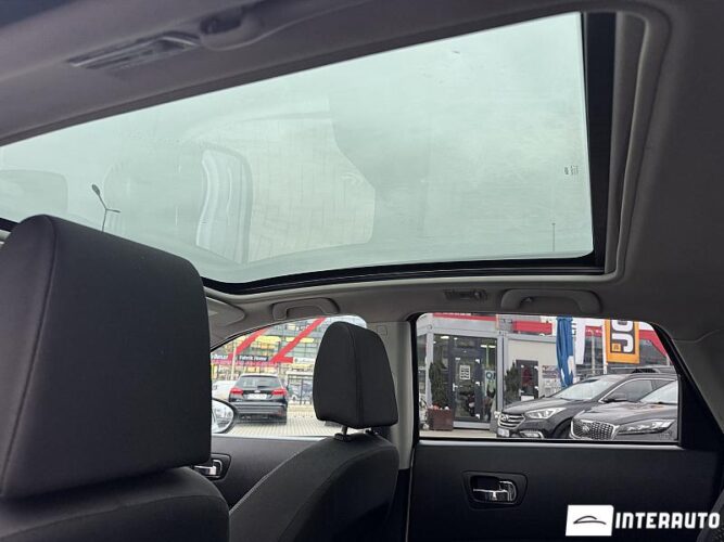 Nissan Qashqai 44 interauto-car