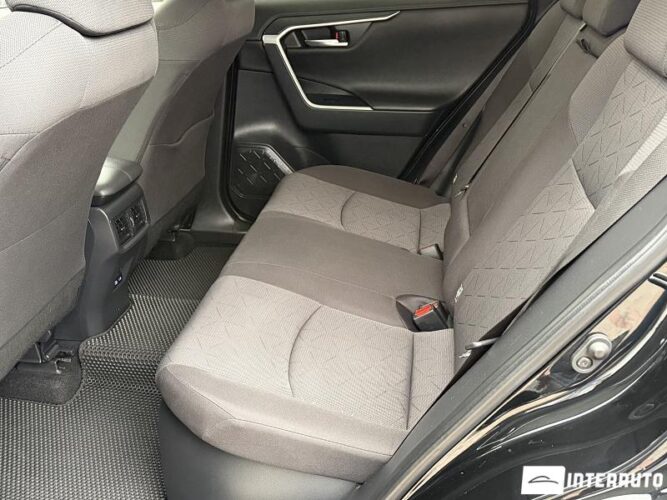 Toyota Rav-4 44 interauto-car