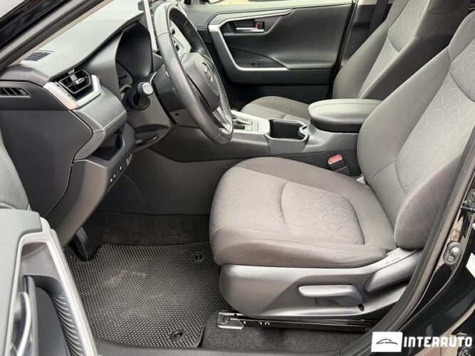 Toyota Rav-4 35 interauto-car