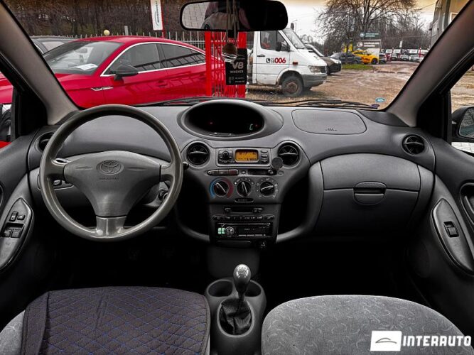 Toyota Yaris 30 interauto-car