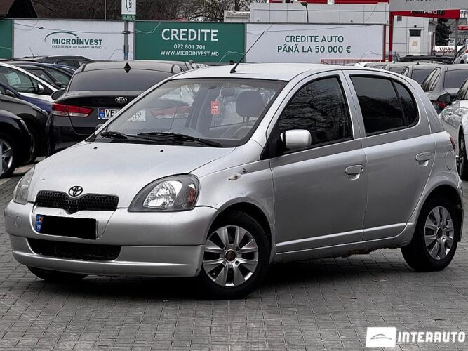 Toyota Yaris 24 interauto-car