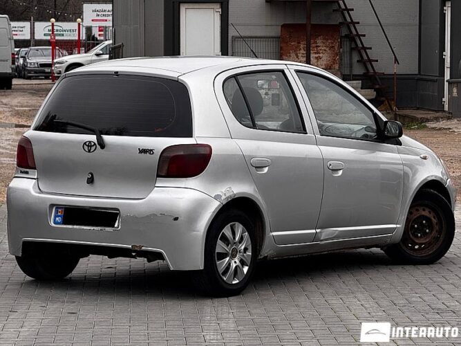 Toyota Yaris 26 interauto-car