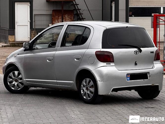 Toyota Yaris 27 interauto-car