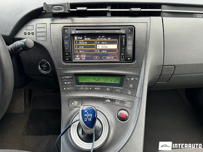 Toyota Prius 39 interauto-car