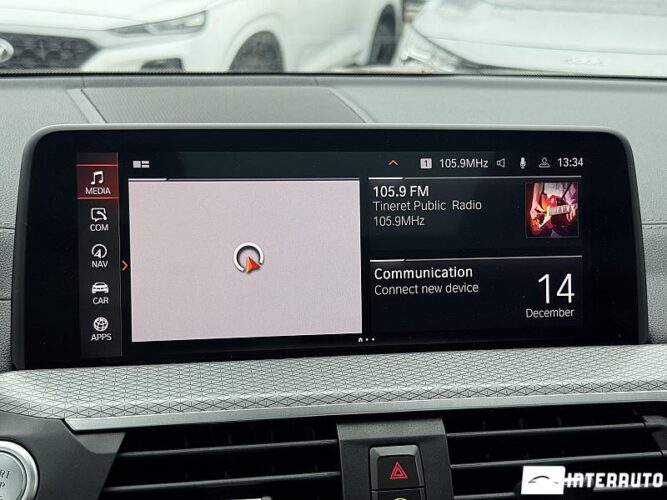 BMW X3 3.0i 46 interauto-car