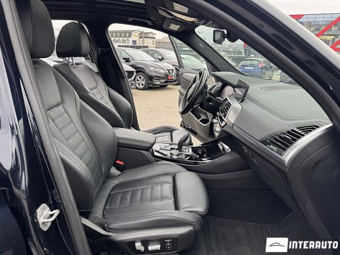 BMW X3 3.0i 50 interauto-car