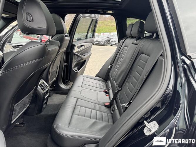 BMW X3 3.0i 60 interauto-car