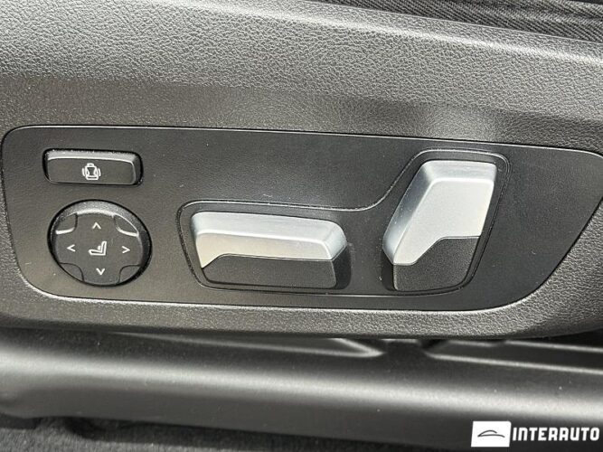 BMW X3 3.0i 54 interauto-car