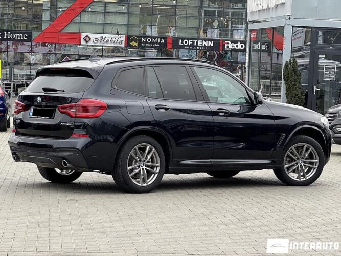 BMW X3 3.0i 40 interauto-car
