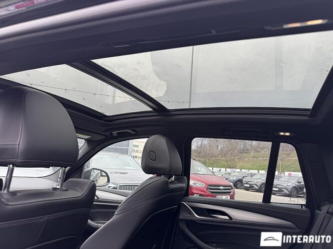 BMW X3 3.0i 52 interauto-car