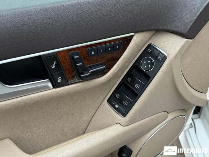 Mercedes C 250 34 interauto-car