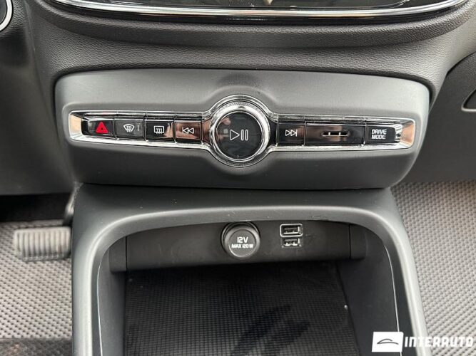 Volvo XC 40 44 interauto-car