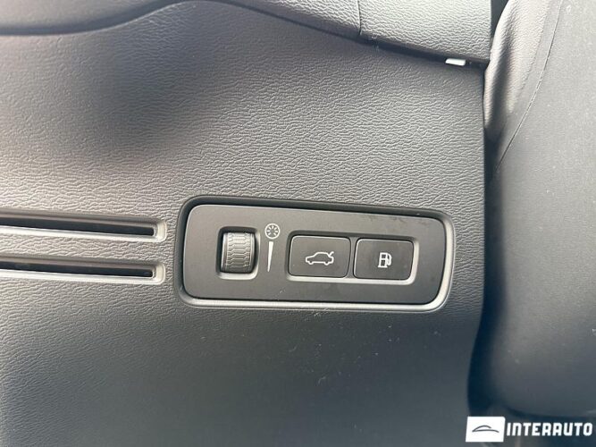 Volvo XC 40 52 interauto-car