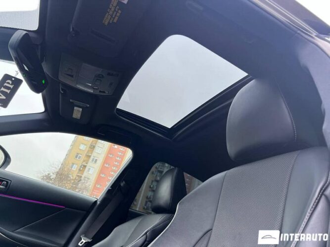 Lexus IS 300 48 interauto-car