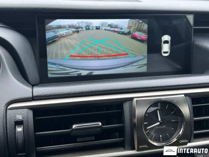 Lexus IS 300 43 interauto-car