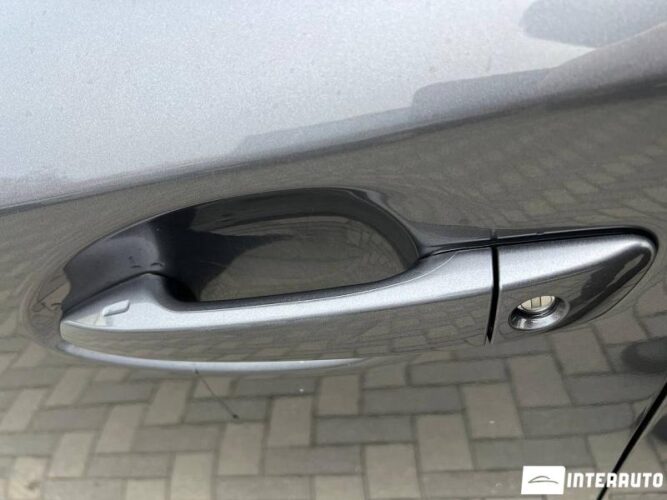 Lexus IS 300 36 interauto-car