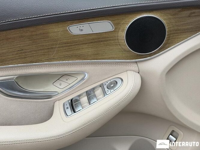 Mercedes C 180 36 interauto-car