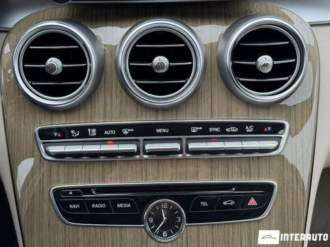 Mercedes C 180 44 interauto-car