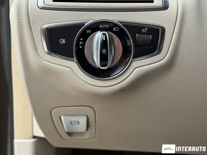 Mercedes C 180 42 interauto-car