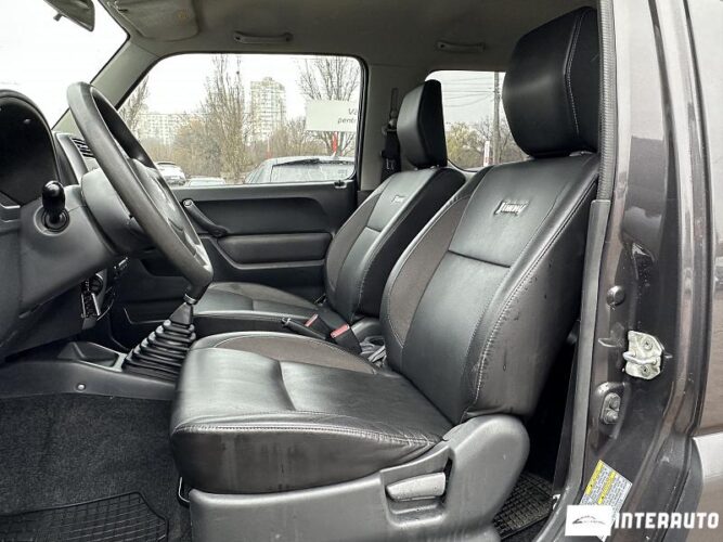 Suzuki Jimny 30 interauto-car