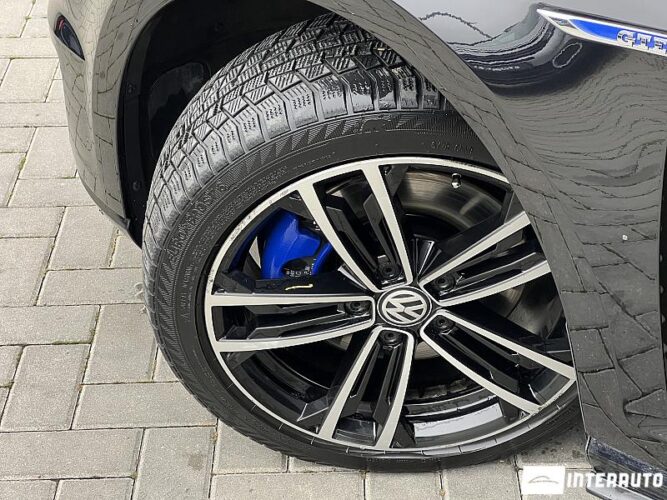 Volkswagen Golf GTE 44 interauto-car