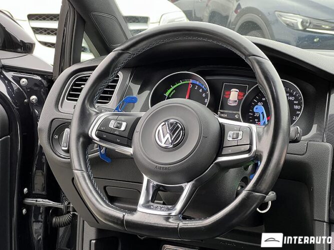 Volkswagen Golf GTE 36 interauto-car