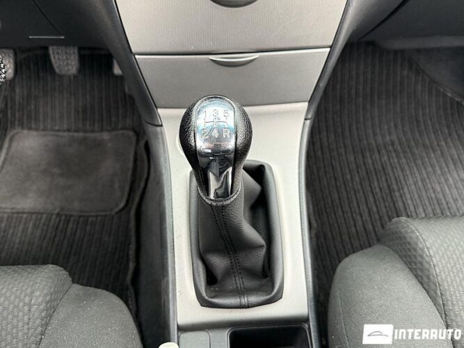 Toyota Corolla 38 interauto-car