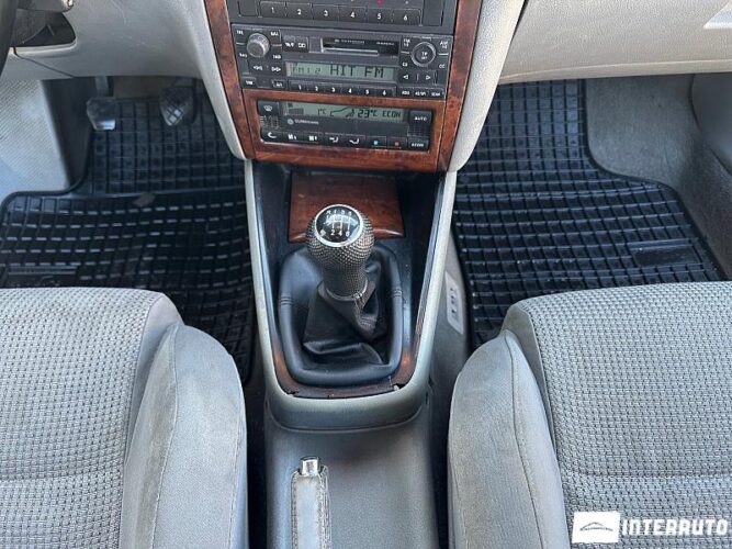 Volkswagen Bora 39 interauto-car