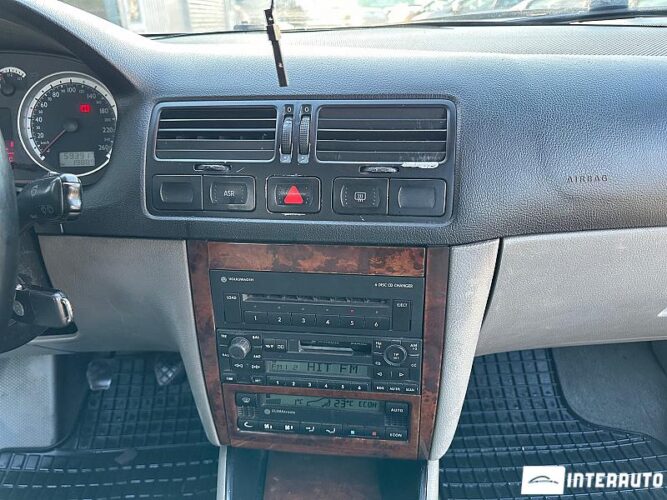 Volkswagen Bora 38 interauto-car