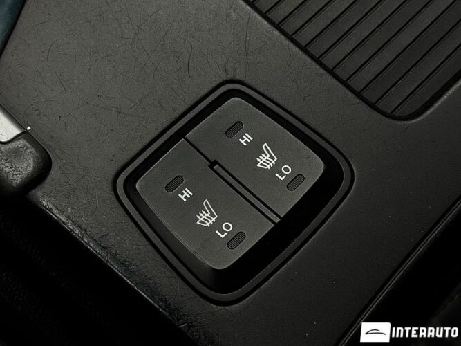 Hyundai Sonata 47 interauto-car