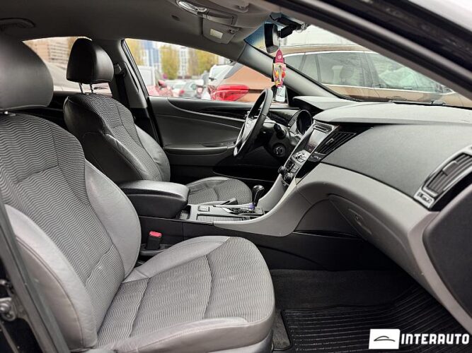 Hyundai Sonata 51 interauto-car