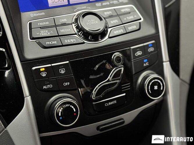 Hyundai Sonata 45 interauto-car