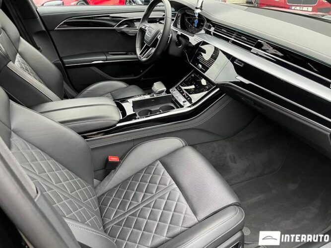 Audi A8 40 interauto-car