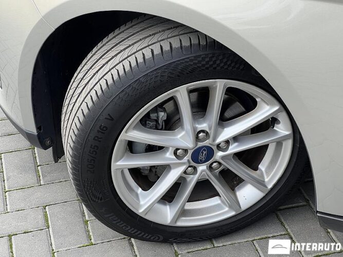 Ford Focus 46 interauto-car