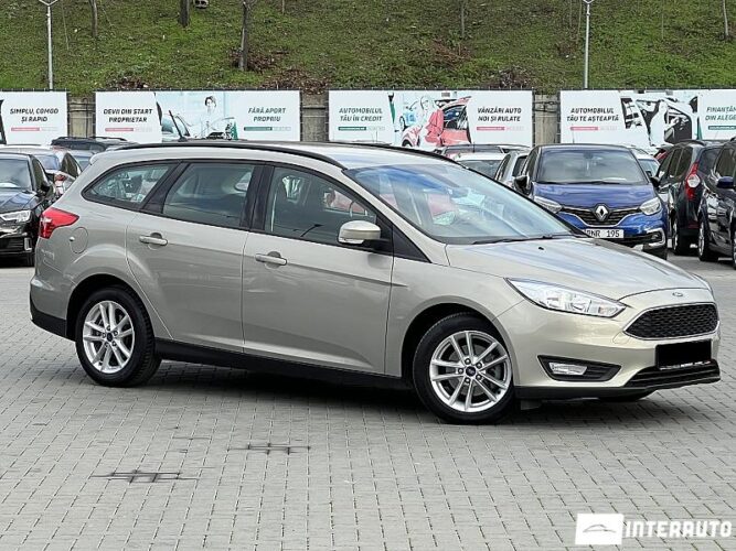 Ford Focus 31 interauto-car