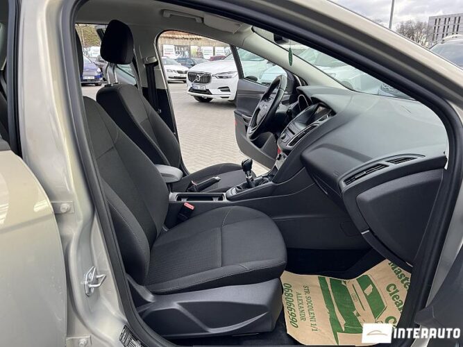 Ford Focus 45 interauto-car