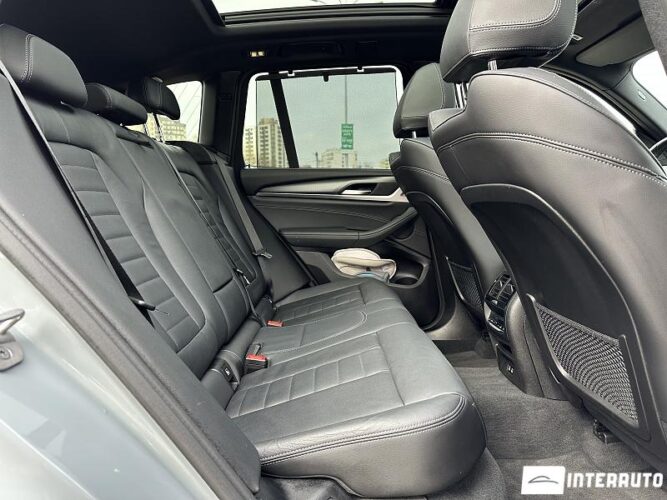 BMW X3 3.0e 54 interauto-car